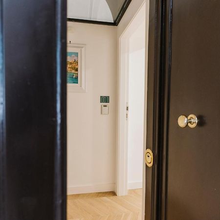 Mimi Room カステッランマーレ・ディ・スタービア エクステリア 写真